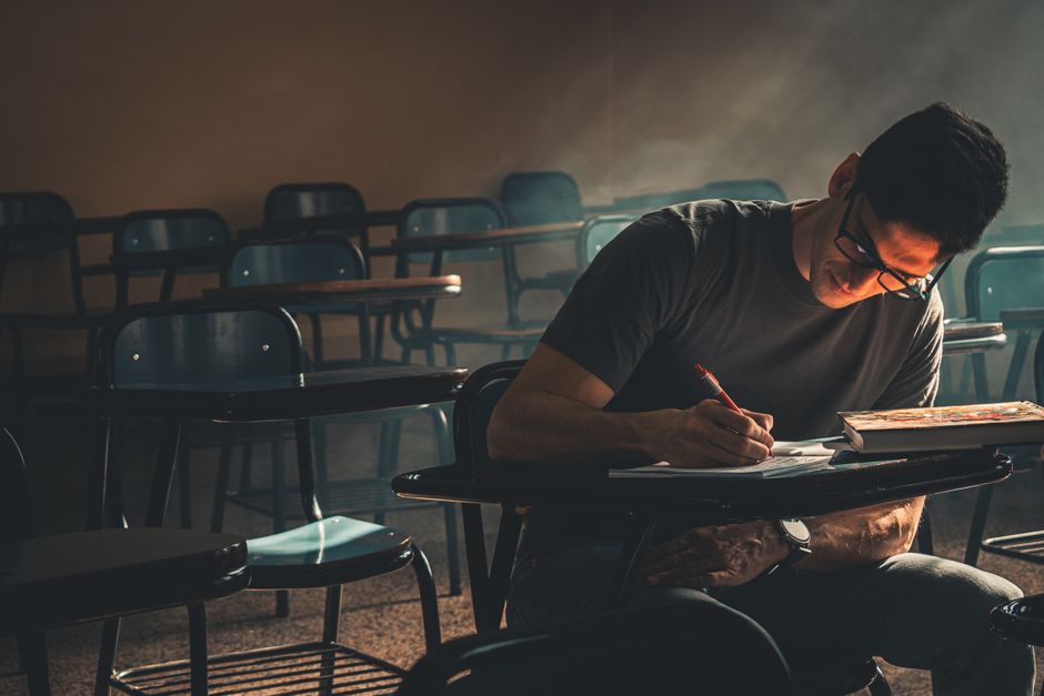 Преподаватель Pro Academy: специалист по программированию и практическим заданиям